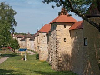 Befestigungsmauer des historischen Weissenburg in Mittelfranken 