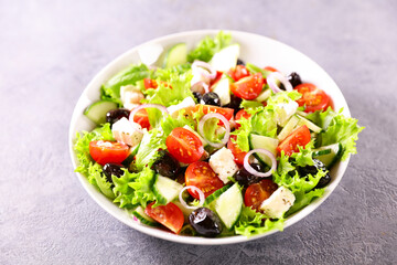 fresh mixed vegetable salad in bowl