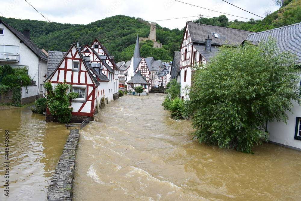 Poster Flut der Elz im ORtskern Monreal