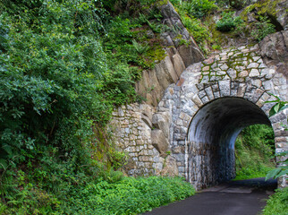 Tunel przy Jeziorze Złotnickim
