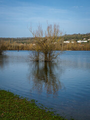 vue de l'inondation de la Base de loisirs de Verneuil sur Seine en France