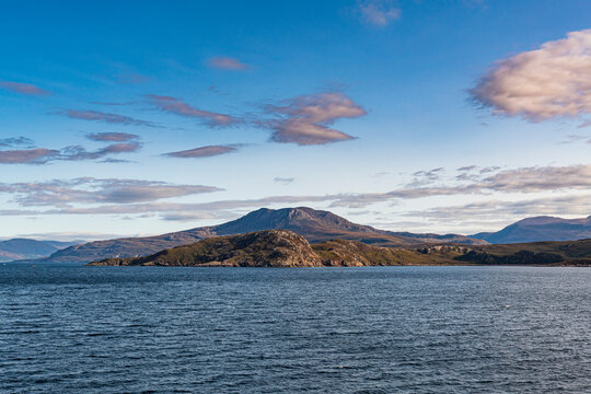 UK, Scotland, Ullapool, Clouds over bay in�Scottish Highlands