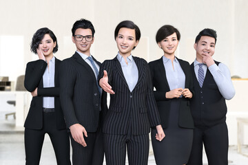 笑顔の５人の男女の会社員がで並んで立ち中央のビジネスウーマンが手を差し伸べる - obrazy, fototapety, plakaty