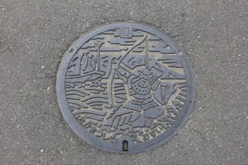 マンホールの蓋がある舗装面(香川県高松市)