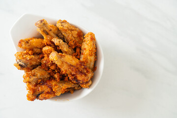 fried barbecue chicken wings in bowl