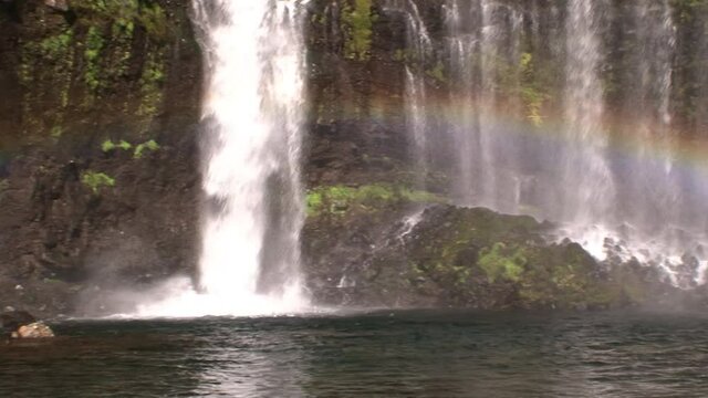 那智の滝　虹