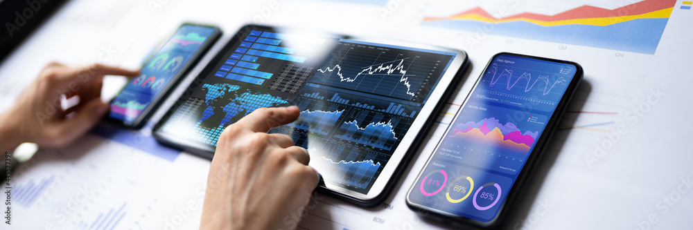 Poster quantitative analytics financial data report results