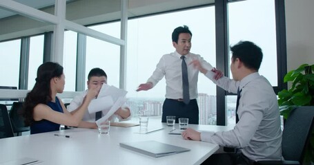Business people arguing in meeting room,4K