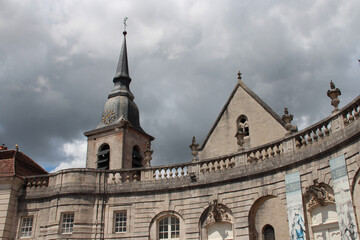Fototapeta na wymiar saint-pantaléon church and stanislas' castle in commercy (france)