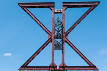 Foto auf Acrylglas Moerdijkbrug monument, Noord-Brabant Province, The Netherlands © Holland-PhotostockNL