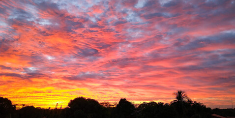 Fototapeta premium Belíssimo pôr do Sol