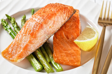 roast salmon fillets with lemon and asparagus