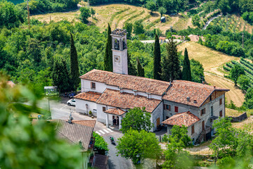 Italienische Kleinstadt nahe dem Gardasee.