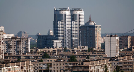 Fototapeta na wymiar Buildings and quarters of the city of Kiev
