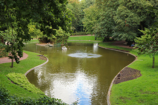 Vend&eacute;e - Lu&ccedil;on - Jardin public Dumaine - Lac