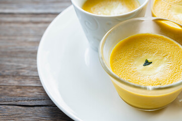 手作りのパンプキンプリン