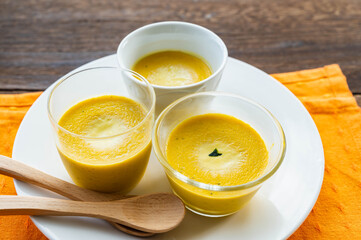 手作りのパンプキンプリン