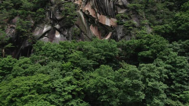 日本一の渓谷美　昇仙峡（ミニ泰山）の空撮