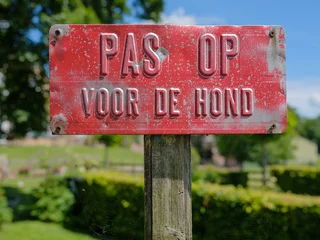 Fototapeten Beware of the dog, Oud-Alblas, Zuid-Holland Province, The Netherlands © Holland-PhotostockNL