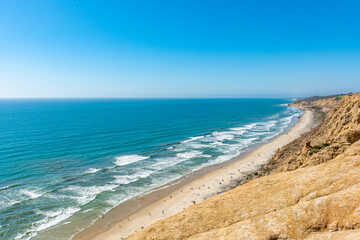 Fototapeta na wymiar The beautiful California coast near blacks beach in San Diego County, California. A wonderful cloudless day!