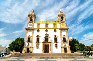 Fototapeta na wymiar Igreja do Carmo, a church in Faro, Portugal