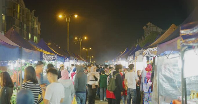 Time Lapse At The Golden Hills Night Market in Cameron Highlands, Malaysia 