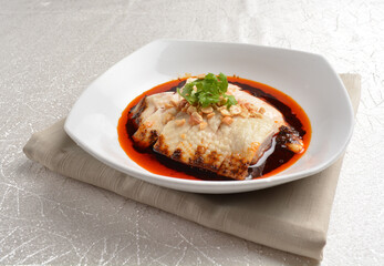 roasted cold white tender chicken in hot and spicy mala chilli sambal oil sauce chinese appetiser halal menu