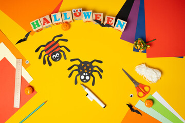 Step 5. DIY Halloween paper spider. Halloween craft step by step instructions. Children's paper craft for Halloween.