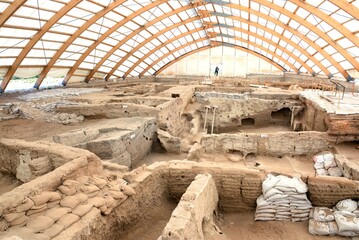 Neolitik çağa ait bir kent olan Çatalhöyük. Günümüzden yaklaşık olarak 9000 yıl önce...