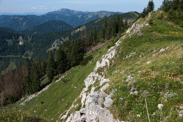 Fototapeta na wymiar View of mountain panorama from Huettenkogel at Oetscher in Austria, Europe 