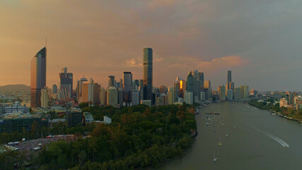 Obraz premium Brisbane City, Queensland, Australia Aerials Sunset Sunrise 