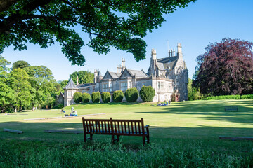 A wooden bench at the Lauriston Castle, Scotland