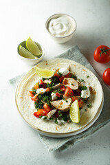Flatbread with chicken and vegetables
