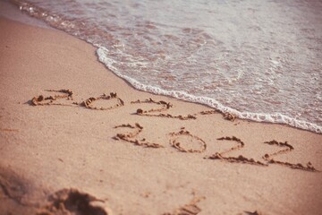 2021 changing to 2022 , sign of new year