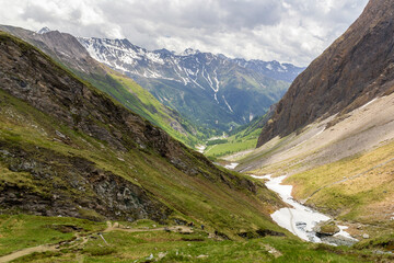 Fototapeta premium Blick ins Tal im Großglockner Nationalpark, Kals Österreich