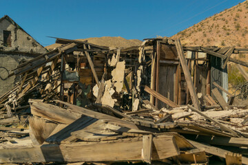 Fototapeta na wymiar Abandoned Ruins In Mojave Desert on Public Land California