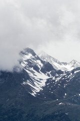 Fototapeta na wymiar Panorama der Berge des Nationalparks hohe Tauern in Matrei, Osttirol Österreich