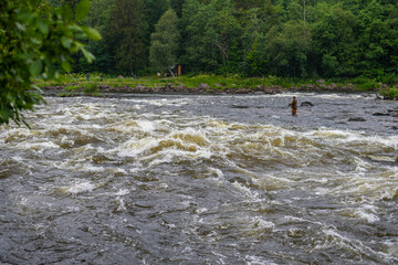 Long-term recordings on the L&auml;gen river  near Larvik in Norway where fishermen gather