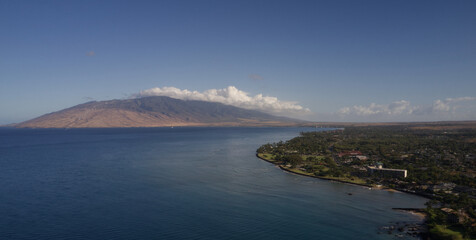 A aerial high definition photo of a beach near the town of Kihei on the island of Maui.