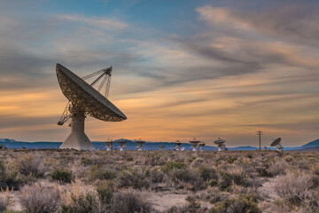 Owens Valley Desert Observatory Radar Dishes Deep Space Telescope
 - obrazy, fototapety, plakaty
