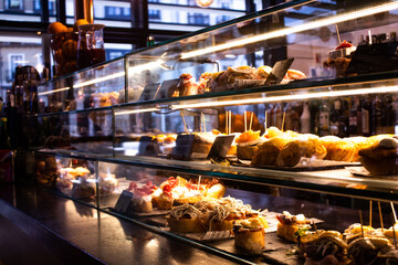 tapas y pinchos vascos