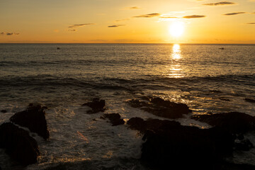 高知県の海岸の夕日