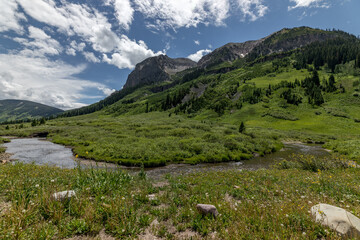 Fototapeta na wymiar Colorado Rocky Mountains Summer Landscape