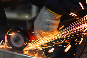 Metal workers use manual labor. Technicians use steel cutting tools to cut steel. Metal cutting....