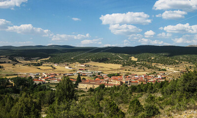 Campos de cultivo y monta&ntilde;a de Espa&ntilde;a.