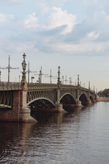 Naklejka premium Troitsky bridge in St. Petersburg on an early summer morning