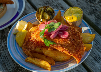 Hov, Denmark, 17-07-2021. Here a barbecue dish at the Small restaurant by the marina harbor, where warm dishes, beer and wine french fries are served