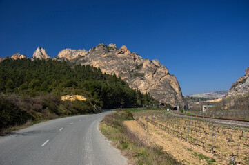 road to the mountains