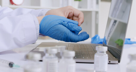 Doctor take off the gloves after get off work