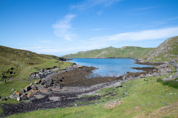 Shetland - Mavis Grind towards the Atlantic Ocean 